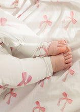 Load image into Gallery viewer, Bow Baby Swaddle (47"x47")