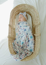 Load image into Gallery viewer, Flowers for Momma Bow - Wonderfully Made Apparel