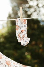 Load image into Gallery viewer, Football Guy Bow - Wonderfully Made Apparel