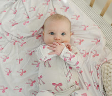 Load image into Gallery viewer, Bow Baby Bow
