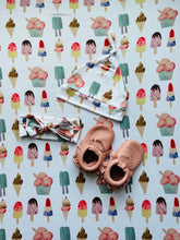 Load image into Gallery viewer, Treats for T Ice Cream Bow - Wonderfully Made Apparel
